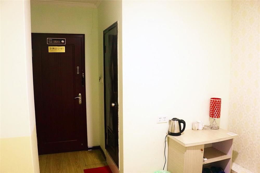Qingdao Peninsula Four Seasons Business Hotel Zewnętrze zdjęcie