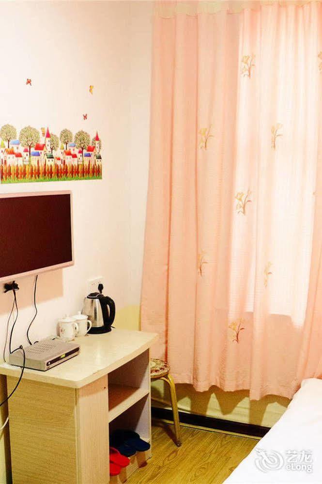 Qingdao Peninsula Four Seasons Business Hotel Zewnętrze zdjęcie